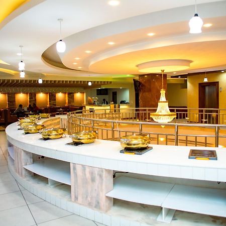 Gold Crest Hotel 음완자 외부 사진
